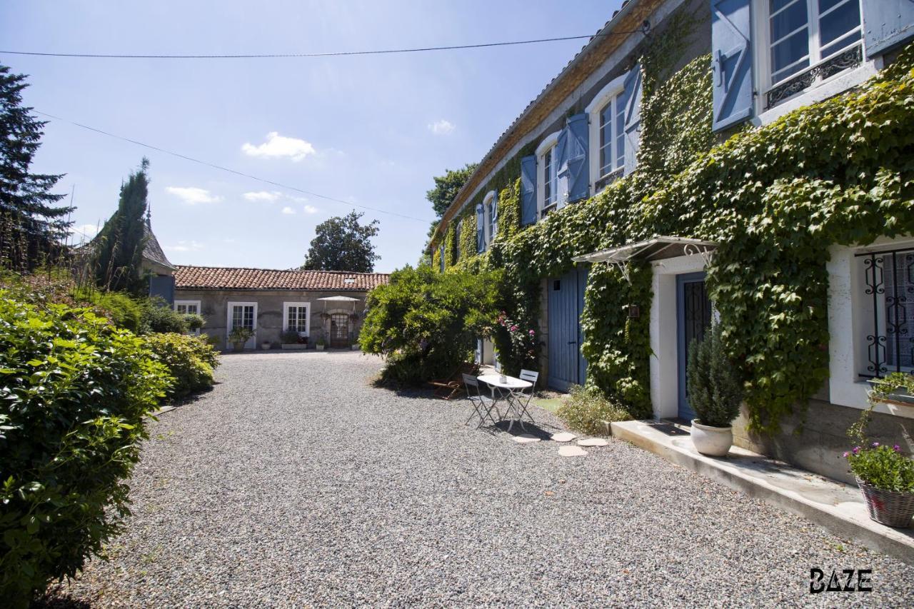Centre De Bien-Etre Et Ses Chambres D'Hote Villeneuve-de-Rivière Dış mekan fotoğraf